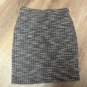 NWT Gorgeous Max Studio Mocha Brown and cream Tweed Pull On Pencil Skirt Small